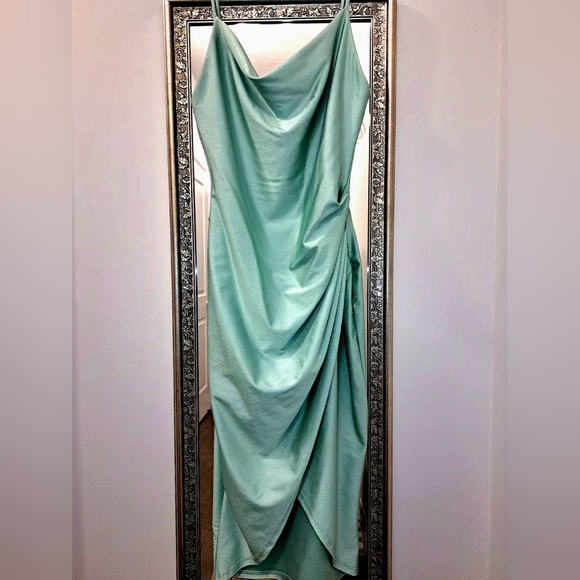 Spaghetti strap centre split satin mint midi dress 🌿 - Picture 3 of 5